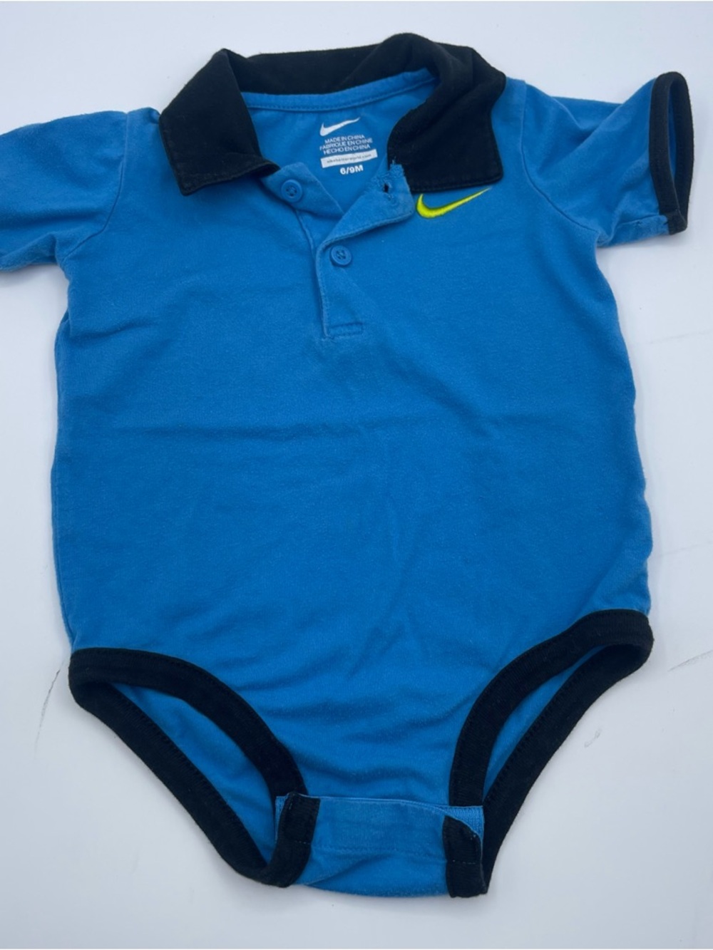 Nike Baby Boy blue one piece body suit check size 6-9 months